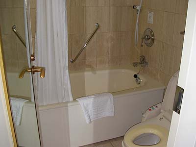 �V�F���g���E�O�����f�E�g�[�L���[�x�C�E�z�e��